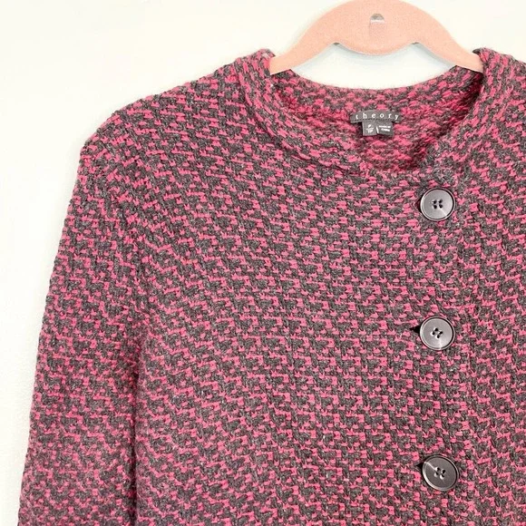 Theory Women's Red Black Wool Knit Ambril Loryelle Cardigan Sweater Size P/TP - Picture 4 of 9